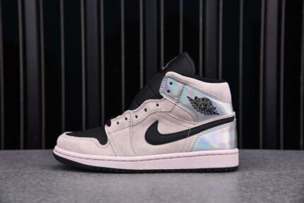 AJ1 Mid ‘Iridescent’